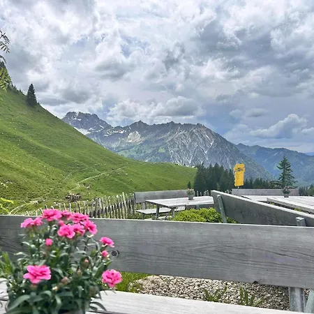 Selbstversorgerhuette N 15 Kleinwalsertal Alloggio per agriturismo