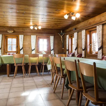 Alloggio per agriturismo Selbstversorgerhuette N 15 Kleinwalsertal Hirschegg (Vorarlberg)